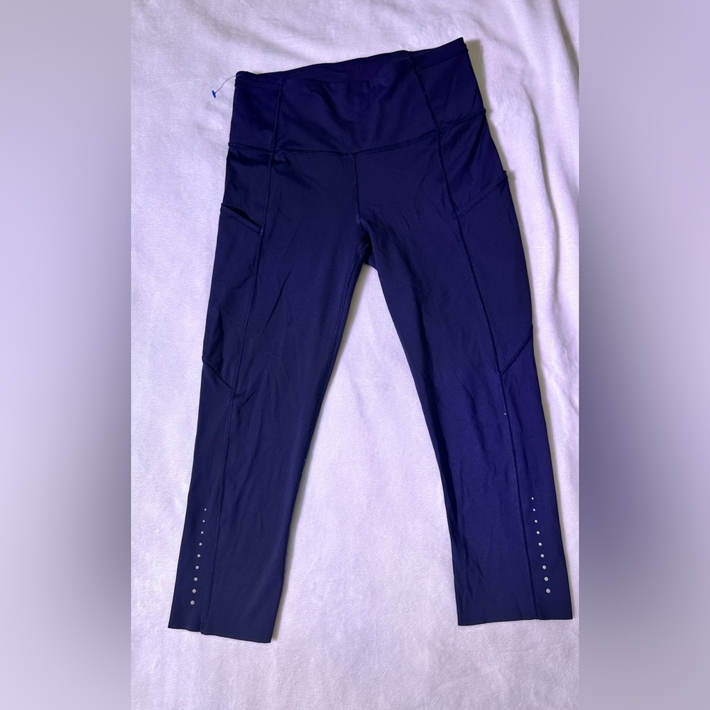 lululemon purple leggings with reflective logo dot - Picture 5 of 7
